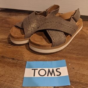 Tom Platform Sandals